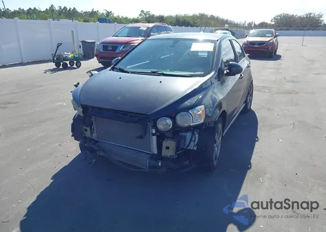 2016 Chevrolet Sonic Rs Manual из США, поврежденный, VIN 1G1JH5SB0G4180150